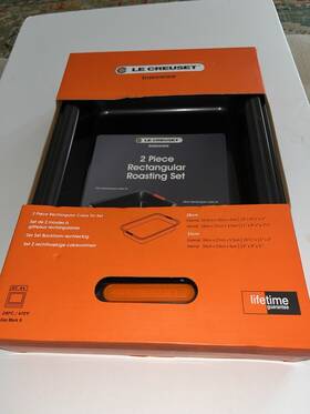 Le Creuset 630870141697 New 2 Piece Rectangular Roasting/cake Tin Set Nib Christmas Le Creuset 630870141697 New 2 Piece Rectangular Roasting/cake Tin Set Nib Christmas