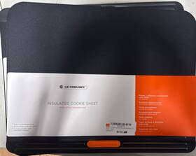 Le Creuset 630870146036 Toughened Non-stick Insulated Cookie Sheet Bakeware 18x14x1