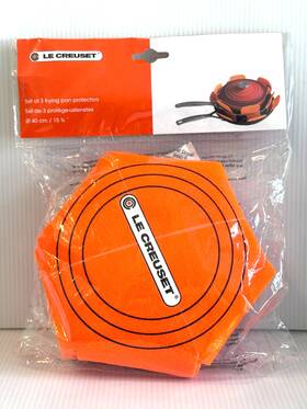 Le Creuset 630870156516 Set Of 3 Felt Pan Protectors 15.75 Inch Diameter New In Package