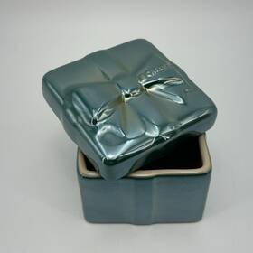 Le Creuset 630870273985 Stoneware Lidded Cocotte Pearlized Green Artichaut Gift Box Ramekin