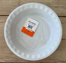 Le Creuset 630870321013 Stoneware Eiffel Tower Collection 9 Inch 23 Cm Pie Dish White New Le Creuset 630870321013 Stoneware Eiffel Tower Collection 9 Inch 23 Cm Pie Dish White New