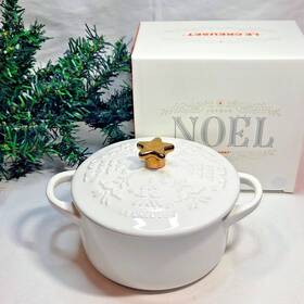 Le Creuset 630870342049 Noel 24oz White Cocotte Christmas Tree Relief Gold Star Holiday Knob