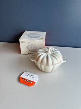 Le Creuset 630870342087 12 Oz Meringue Pumpkin Mini Cocotte Stoneware Casserole Le Creuset 630870342087 12 Oz Meringue Pumpkin Mini Cocotte Stoneware Casserole