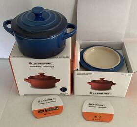 Le Creuset 843251110537 Nib Lot Of 2 Mini Round Cocottes Casseroles With Lids 8 Oz Lapis Blue