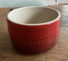 Le Creuset 843251141739 Stoneware Stackable Straight Wall 7 Oz Ramekin Cerise Cherry Red New