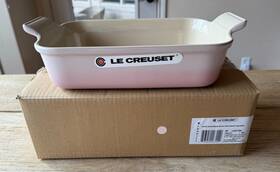 Le Creuset 843251167029 Stoneware Heritage Rectangular Dish 26 Cm 2.5 Quart Shell Pink New Le Creuset 843251167029 Stoneware Heritage Rectangular Dish 26 Cm 2.5 Quart Shell Pink New