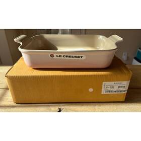 Le Creuset 843251167524 Stoneware Heritage Rectangular Dish 32 Cm 4 Quart Shell Pink New Le Creuset 843251167524 Stoneware Heritage Rectangular Dish 32 Cm 4 Quart Shell Pink New