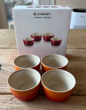 Le Creuset 843251168347 Stoneware Set Of 4 3.38oz / 100ml Ramekins Flame Orange New