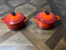 Le Creuset 843251180028 8oz Cayenne Set Of 2 Stoneware Mini Cocotte Petite Casseroles 2nd New