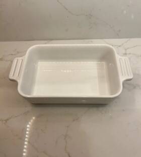 Le Creuset 843251193905 Rectangular Baking Dish Stoneware White 18cm 7 1/4 Inch X5 New With Tag Le Creuset 843251193905 Rectangular Baking Dish Stoneware White 18cm 7 1/4 Inch X5 New With Tag