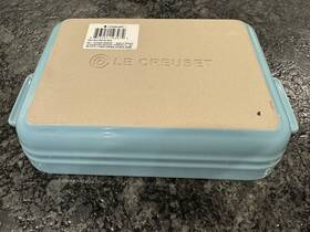 Le Creuset 843251193950 Rectangular Baking Dish Stoneware Sky Blue 18cm 7 1/4 Inch X 5 New Le Creuset 843251193950 Rectangular Baking Dish Stoneware Sky Blue 18cm 7 1/4 Inch X 5 New