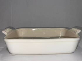 91004726431100 Le Creuset Heritage 2.5 Quart Stoneware Rectangular Casserole Dish 31/26 Cm 10x7