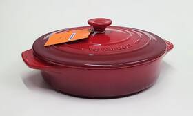 91042224060025 Le Creuset Round Covered Baker Eith Lid 9.5 In Cerise