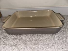 Pg07003at-322 Le Creuset 32 Cm Heritage Stoneware Rectangular Dish Flint Oyster 4 Quart New