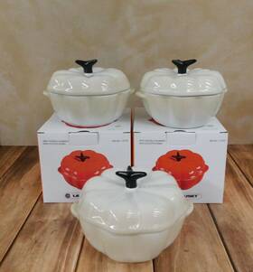 Pg4160-10716 Le Creuset Stoneware 12 Ounce Pumpkin Petite Cocotte Set Of 3 Meringue