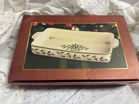Lenox 882864683175 Holiday Rectangular Baker 13 Inch