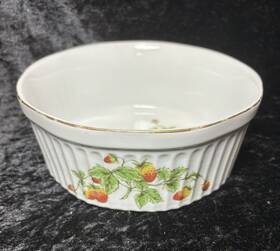 6968 Lenwile China 1 Quart Souffle Dish Ardalt Japan Strawberries Butterflies Model 6968 Lenwile China 1 Quart Souffle Dish Ardalt Japan Strawberries Butterflies Model