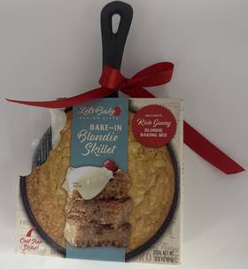 Lets Bake 702014658825 Bake-in Blondie Cookie Skillet Cast Iron/with Mix Christmas