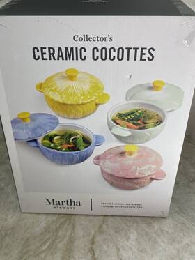 100049647 Martha Stewart Set Of 4 Floral Ceramic Cocottes Flower-shaped Multi-color Nib 100049647 Martha Stewart Set Of 4 Floral Ceramic Cocottes Flower-shaped Multi-color Nib
