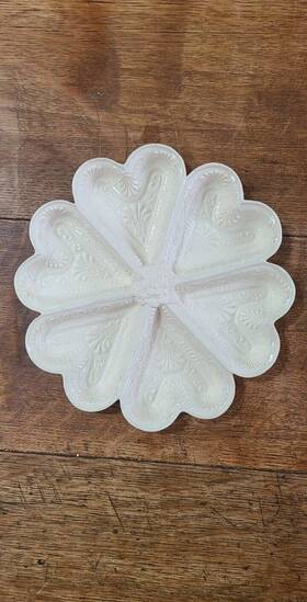 03022024 Metropolitan Museum Of Art Vintage Shortbread Cookie Mold Embossed Heart Shape 03022024 Metropolitan Museum Of Art Vintage Shortbread Cookie Mold Embossed Heart Shape