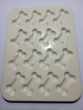 Nordic Ware 011172309228 Puppy Love Dog Bone Biscuits 16 Treats Pan 13 Inch X10