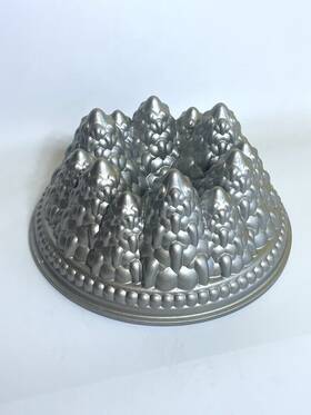20240509 Nordic Ware Pine Forest Bundt Cake Pan Cast Aluminum Christmas Tree