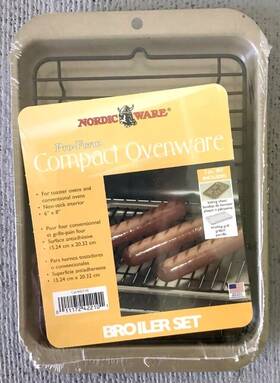 43210 Nordic Ware Compact Ovenware Grill And Bake Broiler Crisper Tray Set Camping 2 Pce