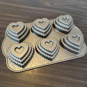 90937 Nordic Ware Cast Bundt Bakeware Tiered Heart Cakelets Toffee 3-cup