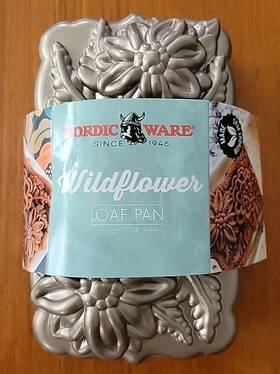 93148 Nordic Ware Wildflower Loaf Pan Brand New With Tag