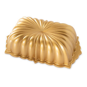 81677 Nordic Ware Classic Fluted Loaf Pan