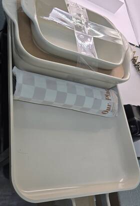 Our Place 731946356011 Bakeware 4-piece Nonstick Toxin-free Ceramic Stoneware Set Our Place 731946356011 Bakeware 4-piece Nonstick Toxin-free Ceramic Stoneware Set