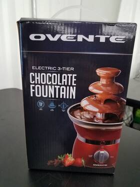 Sbl-811e Ovente Chocolate Electric 9-tier Red/silver Sbl-811e Ovente Chocolate Electric 9-tier Red/silver