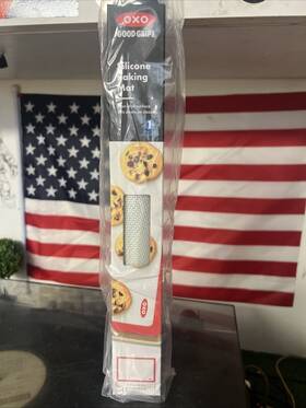 48264 Oxo Good Grips Silicone Baking Mat White Red 42cm X 30cm
