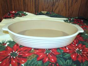 060108 Pampered Chef Family Heritage New Tradition Stoneware Large Oval Baker Casserole 060108 Pampered Chef Family Heritage New Tradition Stoneware Large Oval Baker Casserole