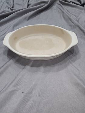 060904 Pampered Chef The Stoneware Family Heritage Collection 9.75 Inch Oval Casserole Dish