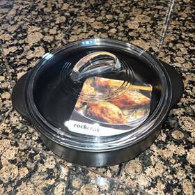 Pampered Chef 099901031398 Rockcrok Everyday Pan 2.5 Quart 3139 With Recipes New Without Box