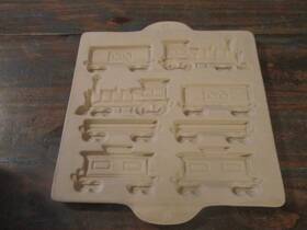 Pampered Chef 099999118063 Original Gingerbread Home Town Train Stone Mold Baking Pan 1998 Pampered Chef 099999118063 Original Gingerbread Home Town Train Stone Mold Baking Pan 1998