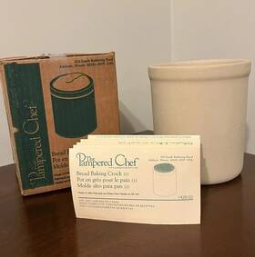 1420-02 Pampered Chef Stoneware Unglazed Bread Baking Crock #1420-02 Open Box And Pamphlet 1420-02 Pampered Chef Stoneware Unglazed Bread Baking Crock #1420-02 Open Box And Pamphlet