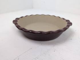 160505 Pampered Chef Cranberry Pie Plate Stoneware Scalloped 9 Inch #160505