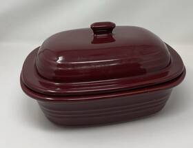 5123 Pampered Chef Deep Covered Baker Casserole Stoneware Dish Cranberry 3.1qt
