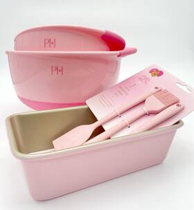 Paris Hilton 741393003956 9x5 Pink Loaf Pan Premium Nonstick Carbon Steel Designer Bakeware