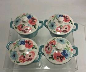 Pioneer Woman 085081452313 4 New Mini Casserole Dishes 8.7 Oz. Melody Teal Blue Floral Lid Pioneer Woman 085081452313 4 New Mini Casserole Dishes 8.7 Oz. Melody Teal Blue Floral Lid