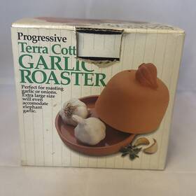 Progressive International 078915300287 Terra Cotta Garlic Roaster Baker Glazed Base Original Box Xl Size