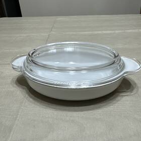 P-14-8 Pyrex P-14-c Corning Oval Casserole Dish With Lid 1/2 Inch X 5 P-14-8 Pyrex P-14-c Corning Oval Casserole Dish With Lid 1/2 Inch X 5