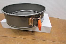 Rachael Ray 313101157147 Oven Lovinft Nonstick Bakeware Springform Baking Pan/ Cake