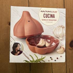 54277 Rachael Ray Cucina Stoneware Garlic Roaster. Brand New In Open Box 54277 Rachael Ray Cucina Stoneware Garlic Roaster. Brand New In Open Box