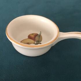 Royal Worcester Shape-32 Evesham Porcelain Cocette Apple England Size 2