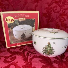 Spode 749151780033 Christmas Tree Individual Casserole 1 Quart Cassolette Baking Dish New