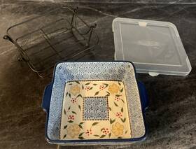 Ppp-jn-901271 Temp-tations Temptations By Tara Heritage Ovenware 1.5 Quart Baking Dish Lid Wire Carrier Blue