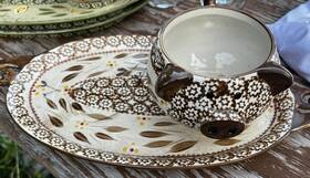732057 Temptations Temp-tations Old World Brown Ovenware Pig Soup Bowl Sandwich Plate